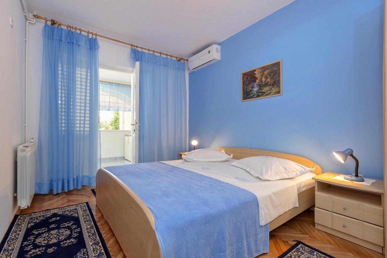 Apartments With A Parking Space Stari Grad, Hvar - 8726 * Stari Grad (Hvar)