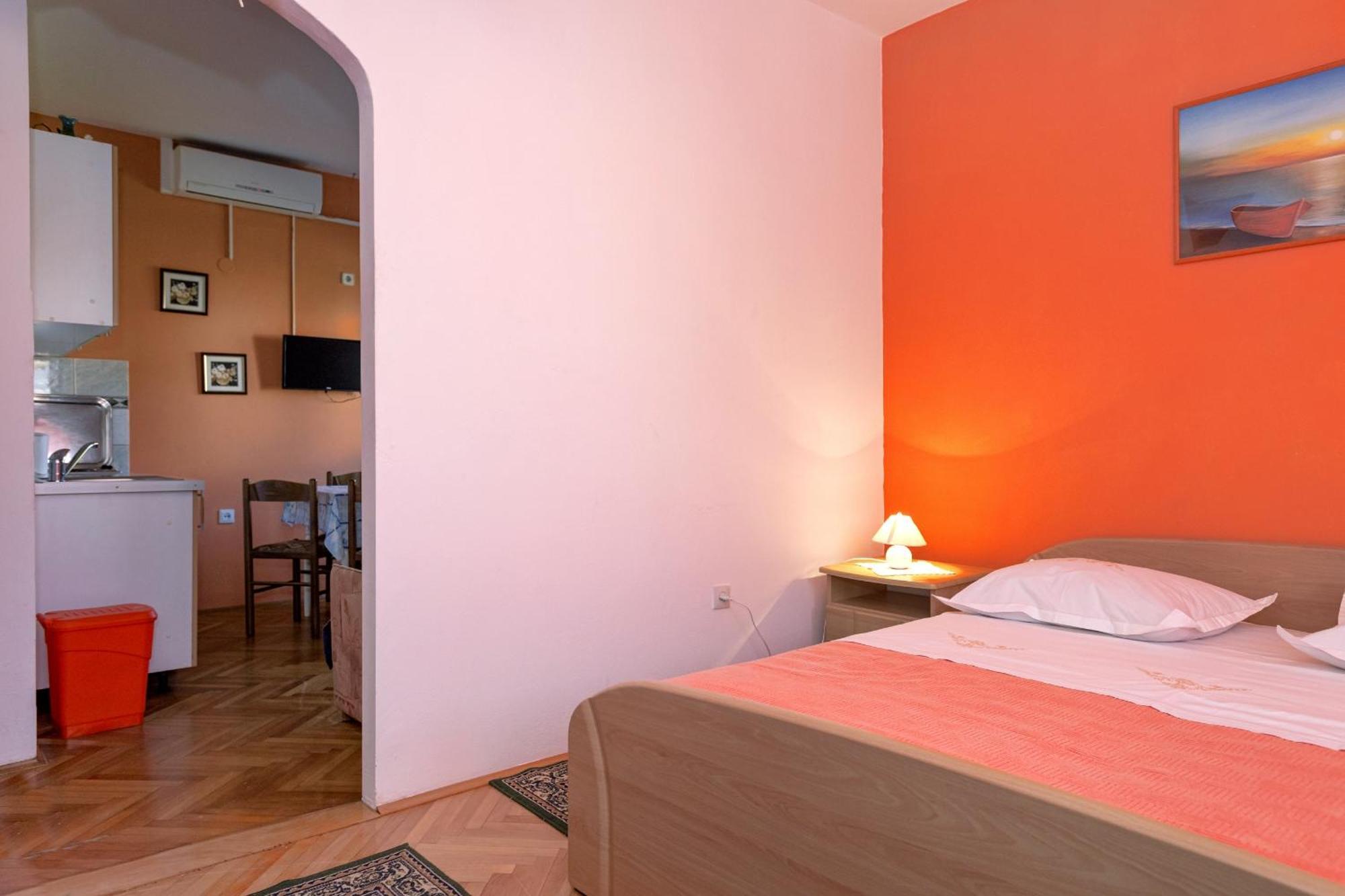 Apartments With A Parking Space Stari Grad, Hvar - 8726 Apartman Stari Grad (Hvar)